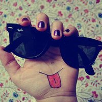 lorarenc's profile picture. 