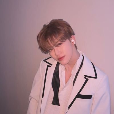 pieceofdoie's profile picture. she/they • be kind 🌾 • 19