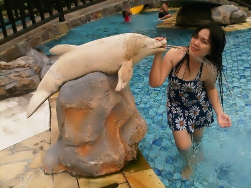 Ignatia_Surusa's profile picture. I will alwayss My Family,...
I will Alwayss My parents,....

''Pro Eclessia Et Patria n
Mo Vacation est La Amor