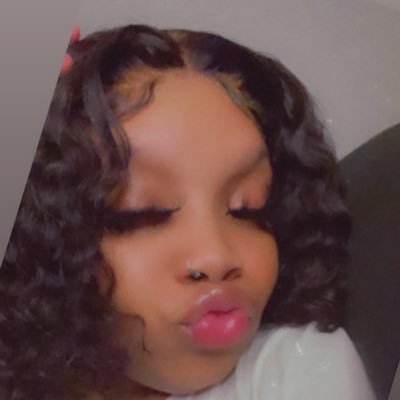 Out My Feeling🚫& In My Bag💰|👻pretty_redd228👻💲🤩 |♒️Aquarius| BI🌈