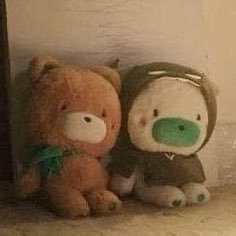 apakatauniverse's profile picture. 