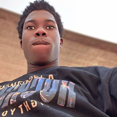 lakesidedan9898's profile picture. Am cool 😎 lakeside 💯❤️