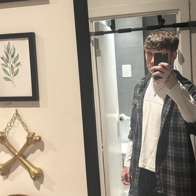 Chxrlie2794's profile picture. Gamer  - @Vikings - @Chelseafc