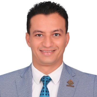 كاتب وباحث أكاديمي، مدرس علم الاجتماع السياسي بجامعة بني سويف.