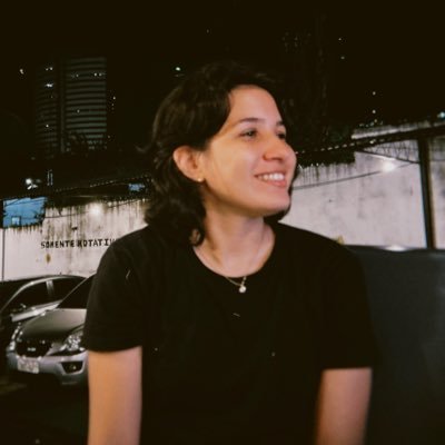 YaMoraes_'s profile picture. vivendo no meu próprio planeta🌍, girando no meu próprio ritmo 🥁 e indo em direção ao Sol ☀️.