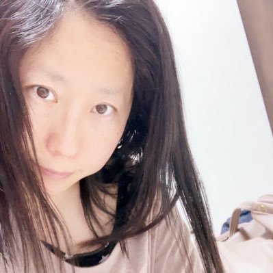 British-blooded Singaporean, sincere, self-disciplined and kind 😊. 🚫Apple gift card request 💳❌. Let's make a respectful and meaningful connection ✨