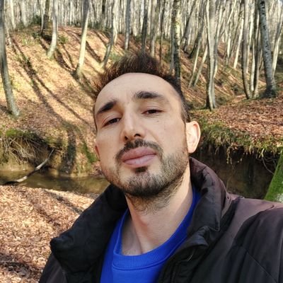 'seni sevip çekildim, dedim dünya bu kadar'
Türkçe Öğretmeni - Klasik Arkeoloji 🏛