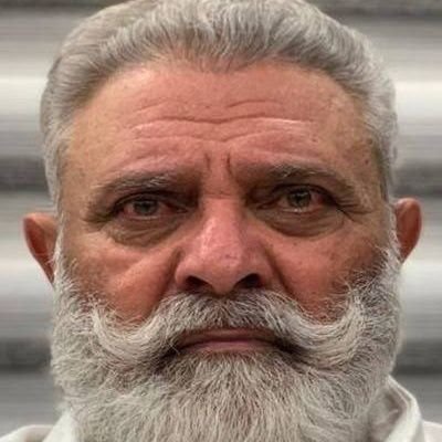 tweeater172's profile picture. Using sense to make nonsense.