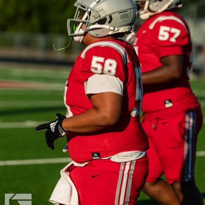 c/o 2028 | 5’10-268 | center | 3.80 GPA | FBU All-American | Archer HS, Georgia | IG: TheMichaelGonzalez/squat :540 bench :275 power cling :250