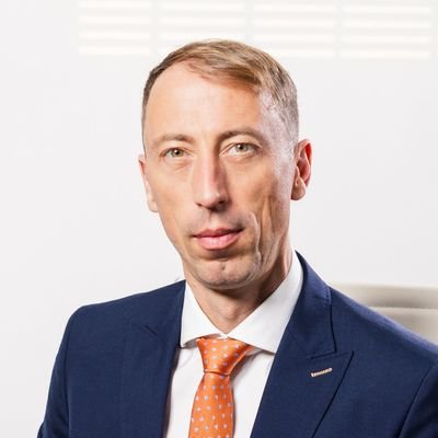ArneTrautmann's profile picture. Law is the source code of society. Admitted to the Munich bar.