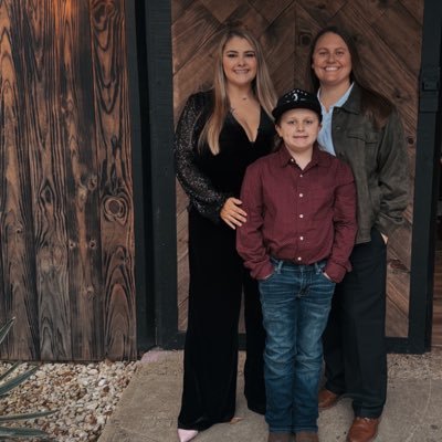 {Maddox💙} married to Shelbi💕💍🏳️🌈🌻🌈👭