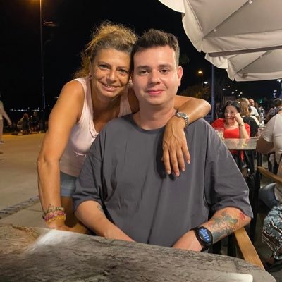 kaansengorr's profile picture. Müzik Öğretmeni / Müzisyen 🎸🎹🐾