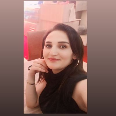 Mırov Nîvîskârê Çiroka xweye.
🦋 ♍