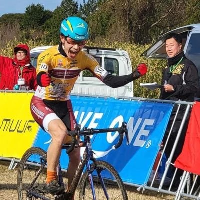 社会人兼チャリンコレーサー(既婚)
JBCFはE1、シクロもME1( ̄▽ ̄)
脚質:たぶんパンチャー、一番の弱点は普通の腹筋
