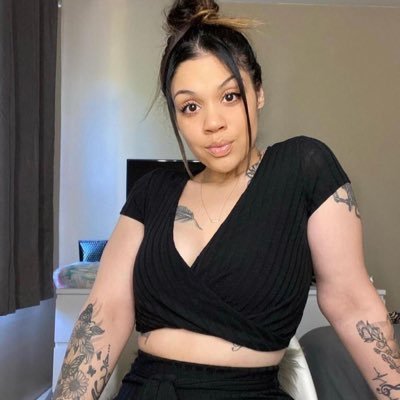 Am a cruel mistress of high class trained in the old and professional way noted it requires a one time fee am not into findom just a one time payment 💕🥰