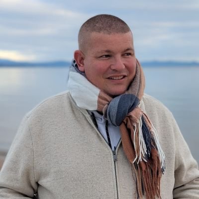 CFeretti's profile picture. Ancien Responsable Départemental Adjoint des @JeunesRep84 et Ancien Référent Jeunes 4ème circo #Vaucluse.  Mes Tweets n'engagent que moi.