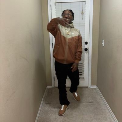 If you ain’t tryna get no money what you doing? The FIVEST NIGGA ALIVE ‼️ The BIGGEST OU FAN #Thunderup 🗣‼️ #freedafiff #LLYF9