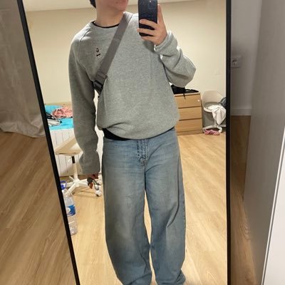 nyfrade's profile picture. 19 | pt