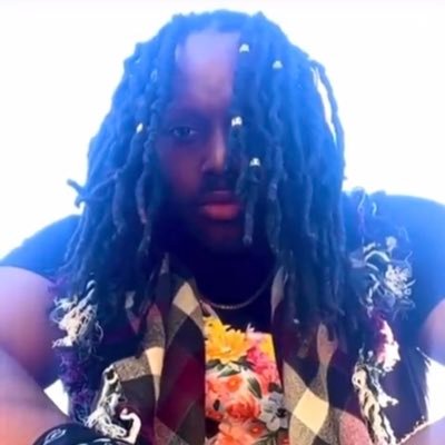 Yng_Champ's profile picture. 🎭Triangle Moves...either way I'm coming from the bottom to the top!!! Better then your type I’m Proof of Concept 🍾 || When It’s Cold Out ⬇️⬇️ #WhenItsColdOut