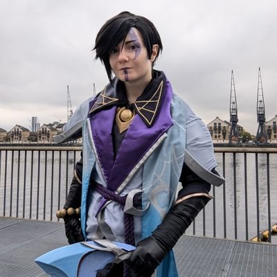 Mental health relying on Settphel 😈
Aphelios main 🌙💜 Sett enthusiast😼💪 I do cosplay ✨
I love chocolate and strawberries! 🍰🍓
