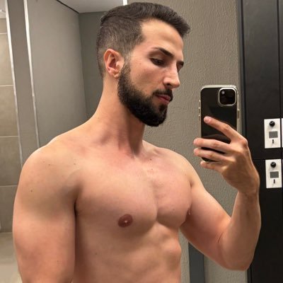 O que acontece no Twitter, fica por aqui. certo?! 🤭 conteúdos avulsos R$45 (3 vídeos) // GRUPO DE PRÉVIAS https://t.co/HNQAS40h6J