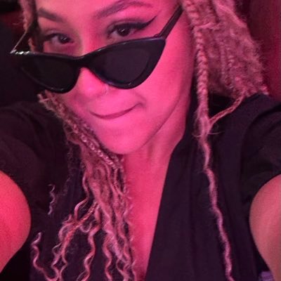 fã number #1 da Pam Pink. Esposa de Castiel Priya i Nevra