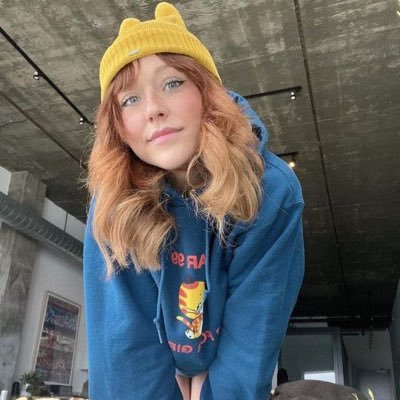 LaurenKell3120's profile picture. 💛