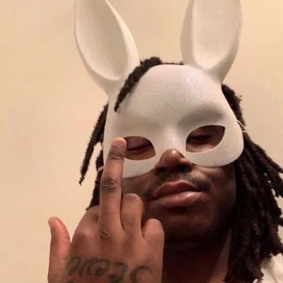 jsjfjfjdj8's profile picture. 18