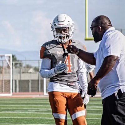 Offensive Coordinator @ Orange Vista HS 🏈 Division 4 Football | Southern California. Developing leaders on and off the field. DM for recruiting info