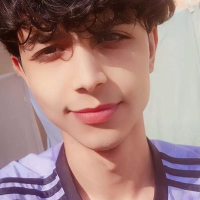 عاشق للحريه ✌🏻✌🏻محب للسلام