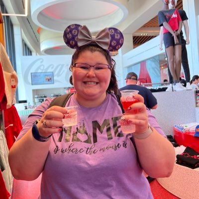 Disney adult✨ medical assistant🩺 auntie💙💙