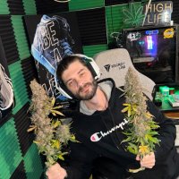 Hippie Zee (@hippie_zee_420) 's Twitter Profile Photo