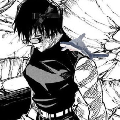 hearts4sharks's profile picture. shark and black coffee enjoyer.