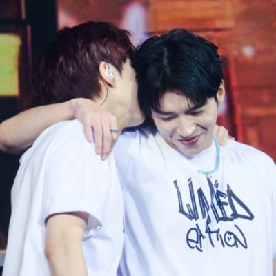 🚫Please don’t repost my photo without logo or credit
