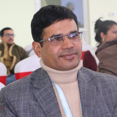 (रुची: साहित्य, पेशा: पत्रकारिता) Journalist (सम्पादक/प्रकाशक: जनभेट साप्ताहिक)/
Sub Editor In https://t.co/GeHkFKtyJ9 🇳🇵follows you