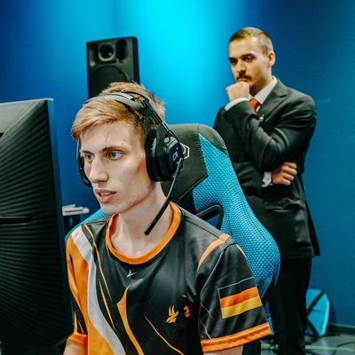 R6 Player for @CrownZero_CwZ
| 🇩🇪/🇷🇺 | @Blessary2 | Abi @elips_v | 🐐 IGL @SxmpleXI | Duo @L4cyy | @Meisterschaft_ Admin