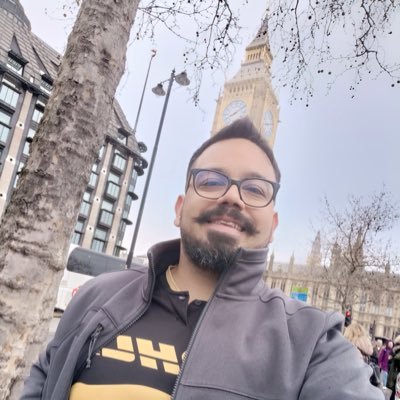 PUMA DE CORAZÓN, INTELECTUAL DE VOCACIÓN,TWITERO POR CONVICCIÓN, GAMER POR ADICCIÓN #PUMASDEMIVIDA #ROSSONERO #MAGPIENEWCASTLE