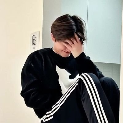 biyyubyu's profile picture. beneran BA tapiii aku dighosting seller jasa edit pricelist jadi belum bisa jualan T_T cuman bisa jualan teleprem T_T