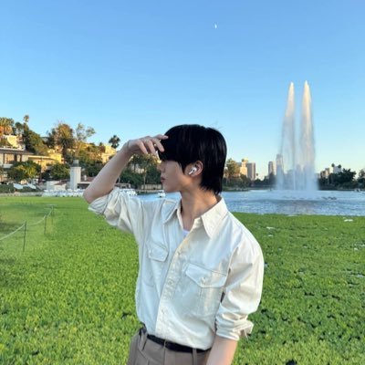 jjizzeong14's profile picture. 2n 성인즈니 / 영원이란 걸 꿈꾸지는 않아 지금을 빛나게 하면 돼