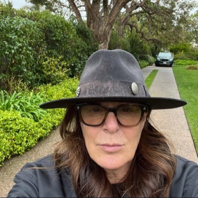 📈 Stock & Crypto Strategist | Helping traders unlock consistent profits with smart, lifestyle-driven systems | Passionate about markets & horse racing 🏇