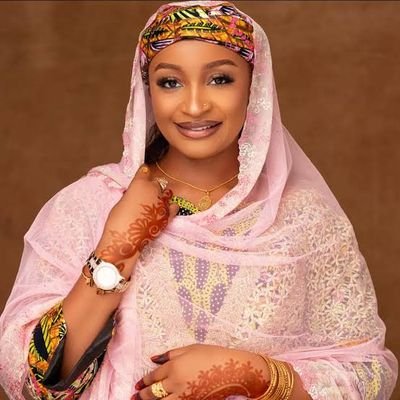 Real_Beauty29's profile picture. Rahama Sadau's biggest fan! 💫 Sharing my love for her journey and talent, one tweet at a time. Join me as I celebrate this incredible star! 🌟 #RahamaSadauFan