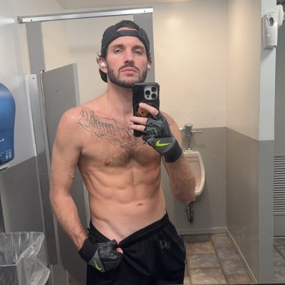 9 inches in ya guts🍆🍆 Model/Actor for https://t.co/kCl303is7f & content creator for @onlyfans HIT MY LINK FOR SOCIALS & CONTENT👇🏽