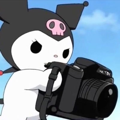 youaremycupofT's profile picture. ǝsuǝsuou ƃuı̣ʞןɐʇ ɯ’I