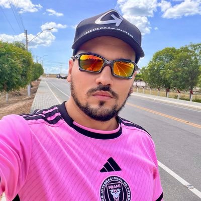 idanomelo's profile picture. Programador Formado em Análise e Desenvolvimento de Software Pós-Graduando em Adm Publica, Fotógrafo, Designer Gráfico