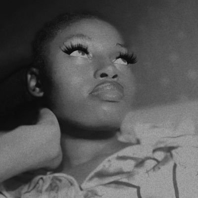 Tinuola54's profile picture. Goodbadgirl🦅