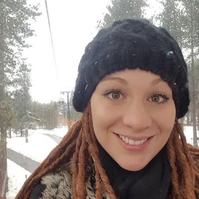 teyah424's profile picture. 