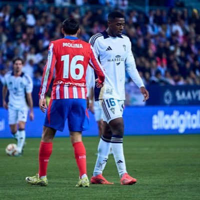 jugador profesional en @viborgff e Internacional absoluto con Guinea Ecuatorial