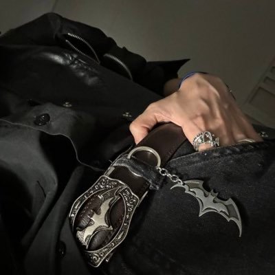 19 ♱ ྀིྀ he / him | switch , bi , cis MDNI ( ´ཀ` ) ur fav vamp ˖°🦇ִ ࣪𖤐 ♱