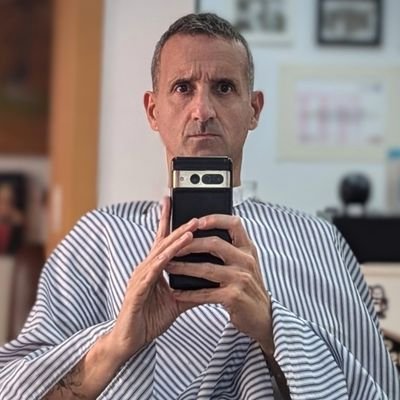 Selector de canciones en Zeleste, Liguero de Marta, Juan Sebastian Bar, Razzmatazz | Outsider | Bon Vivant l @hbellvitge | #RCDE | carlos@zeleste.es