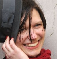 DJ, forfatter, musikkelsker. Skriver blogg om Afrika, musikk, samfunn, språk m.m.